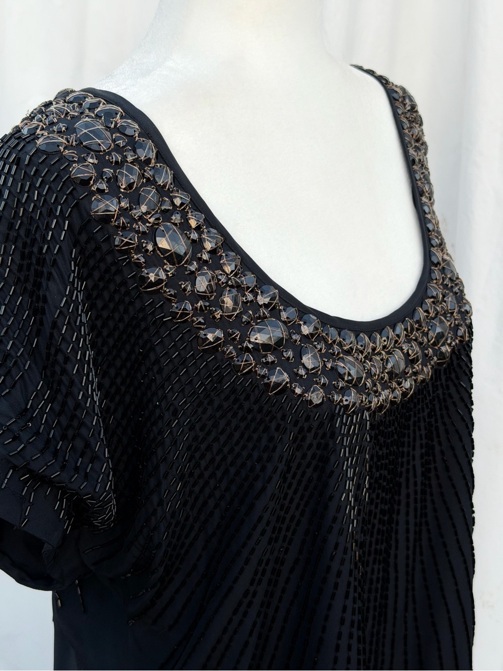 Haute Hippie Black Silk Beaded Scoop Neck Shift Mini Dress ~ Women’s L